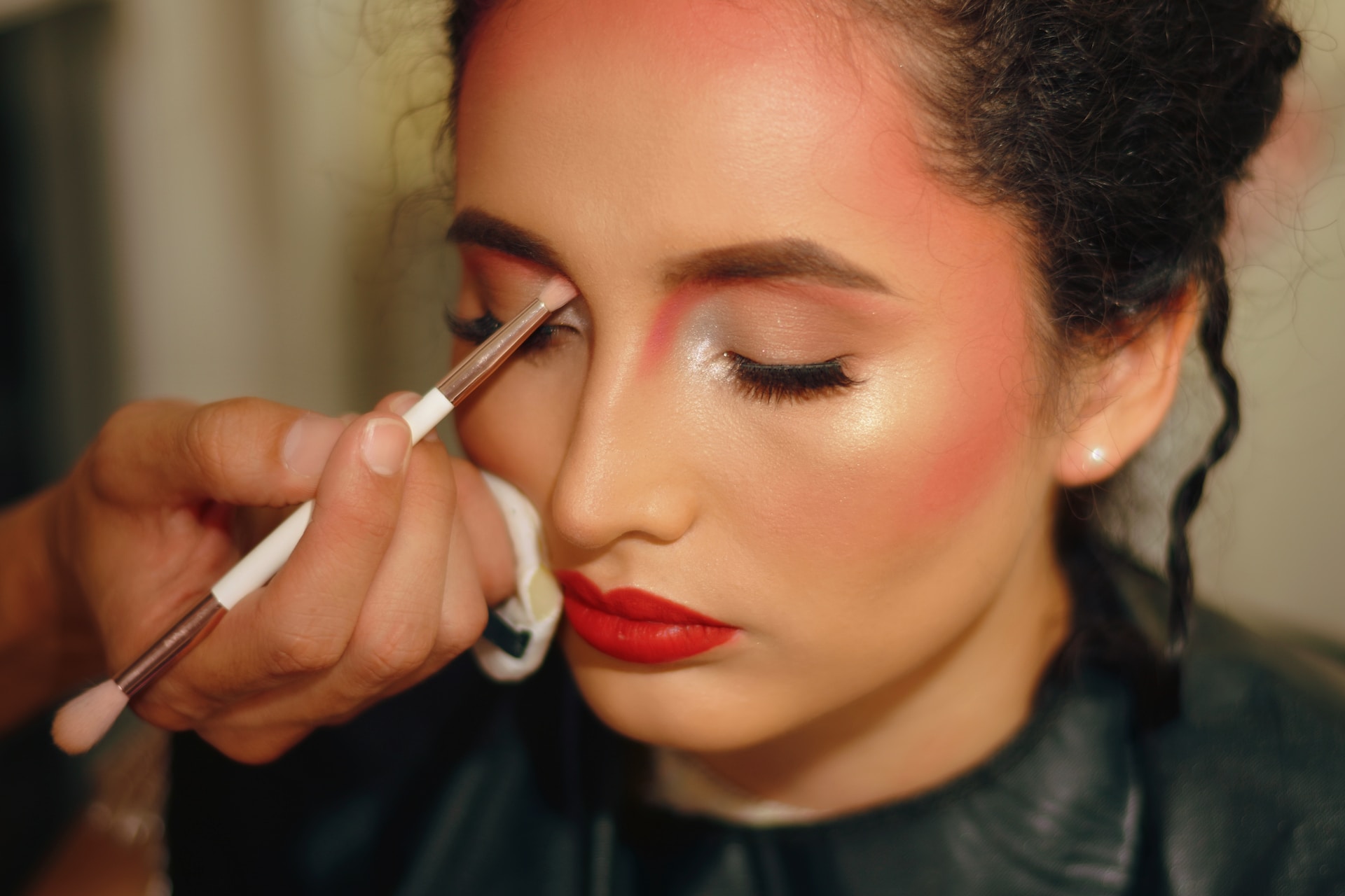 How to Become a Professional Makeup Artist & Start Your Own Business